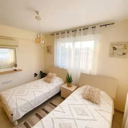 Summer Breeze By Nissi Apartament *